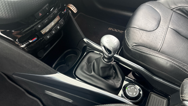 Peugeot 2008 1.6 BlueHDi 120 Feline 5dr [Mistral] Diesel Estate